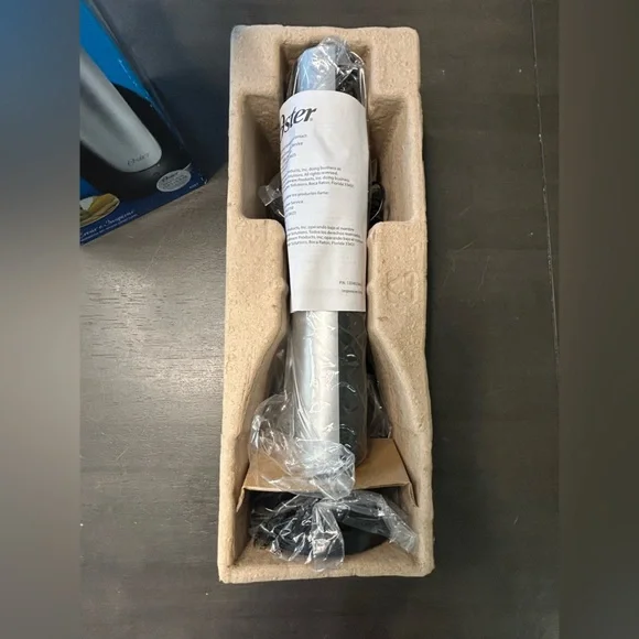 Oster Electric Wine Opener foil cutter model 4207 silver cordless new in box - Picture 7 of 7